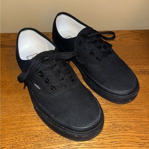 Vans Black Unisex Low-Top Canvas Sneakers